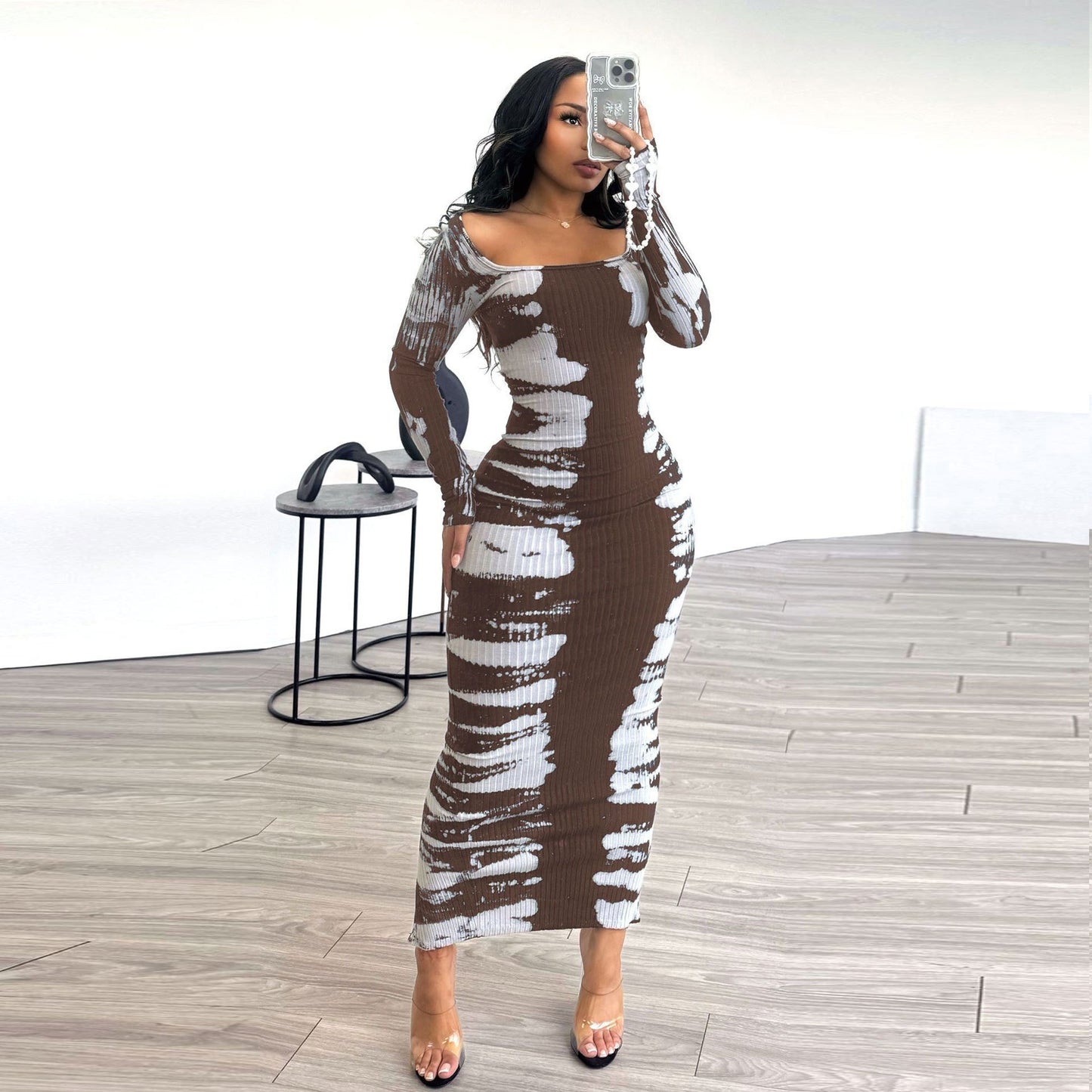 Sexy elastic hip-hugging printed bodycon dress with slits at the back