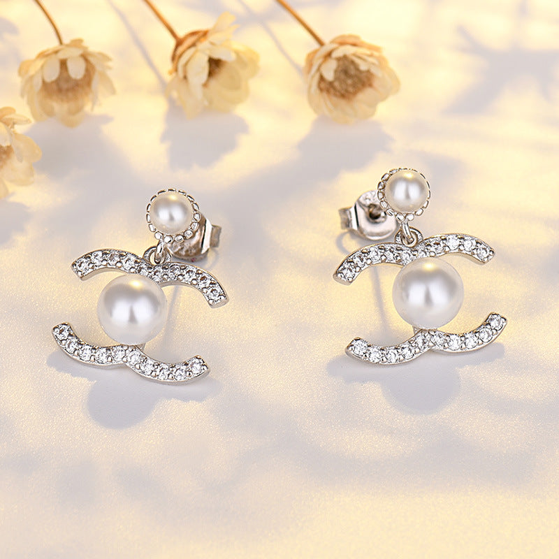 Simple Pearl Earrings Temperament Gold Diamond Studded Letter Earrings
